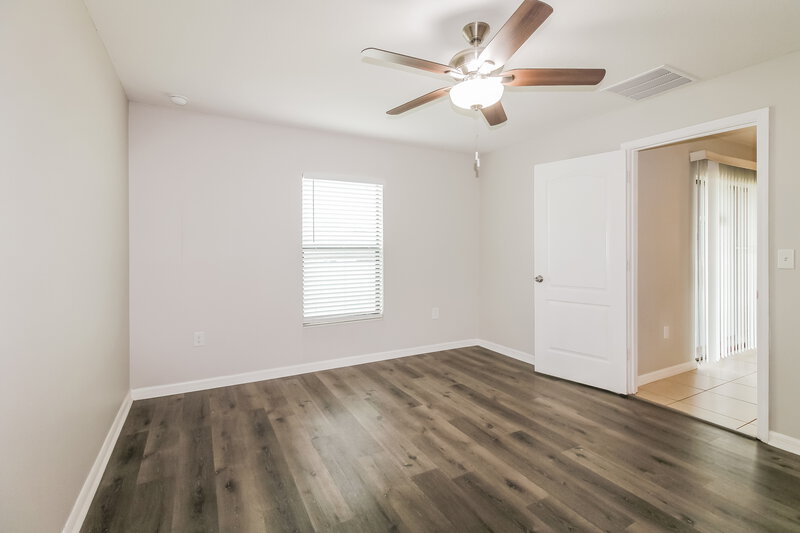1,870/Mo, 12902 Keefer Ct Spring Hill, FL 34609 Main Bedroom View 2