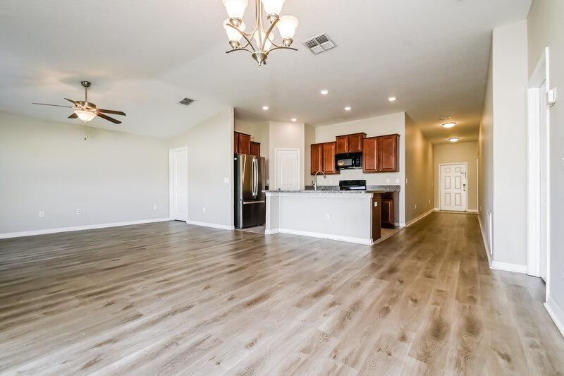 1,970/Mo, 8108 Cherry Branch Dr Ruskin, FL 33573 Dining Room View 2