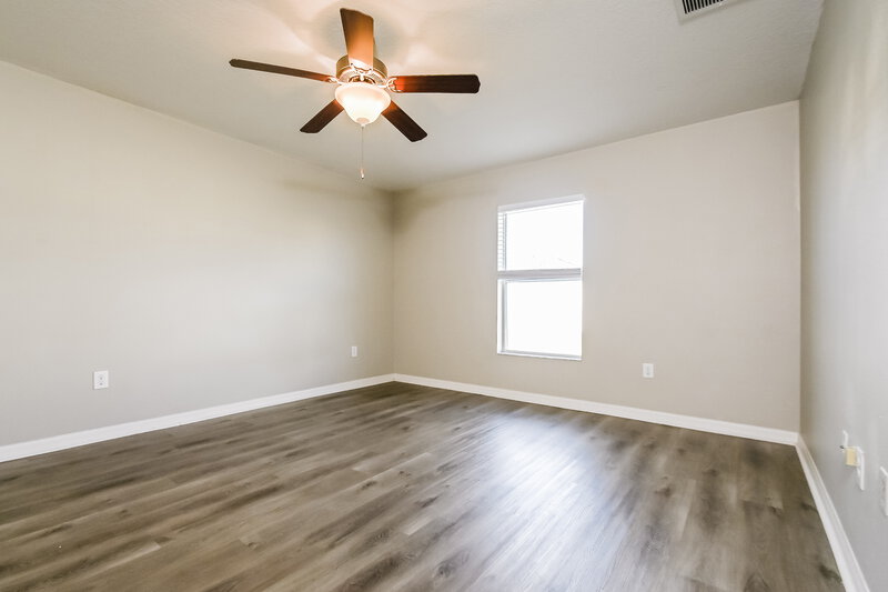 1,970/Mo, 8108 Cherry Branch Dr Ruskin, FL 33573 Main Bedroom View