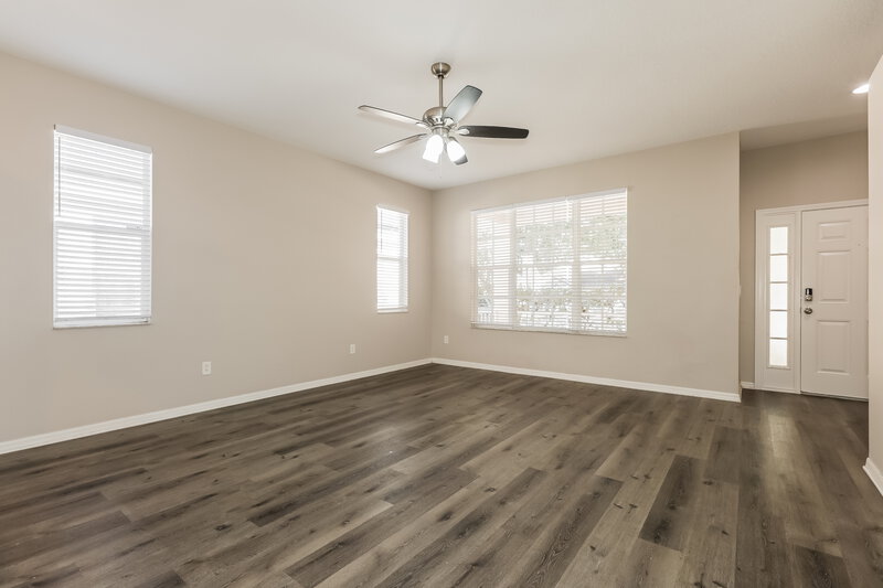 2,260/Mo, 11117 Newbridge Dr Riverview, FL 33579 Living Room View