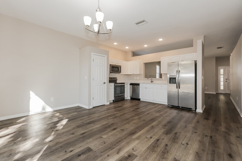 2,260/Mo, 11117 Newbridge Dr Riverview, FL 33579 Dining Room View 2