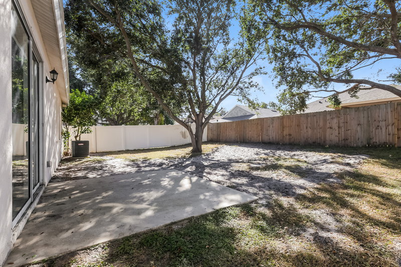2,260/Mo, 11117 Newbridge Dr Riverview, FL 33579 Rear View 2