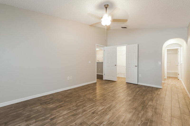 2,065/Mo, 6201 Venezia Pl Riverview, FL 33578 Main Bedroom View