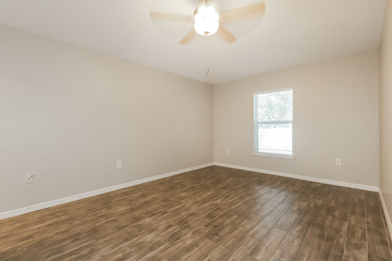 2,065/Mo, 6201 Venezia Pl Riverview, FL 33578 Main Bedroom View 2