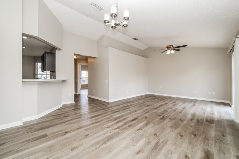 2,200/Mo, 12219 Dawn Vista Dr Riverview, FL 33578 Living Room View 2