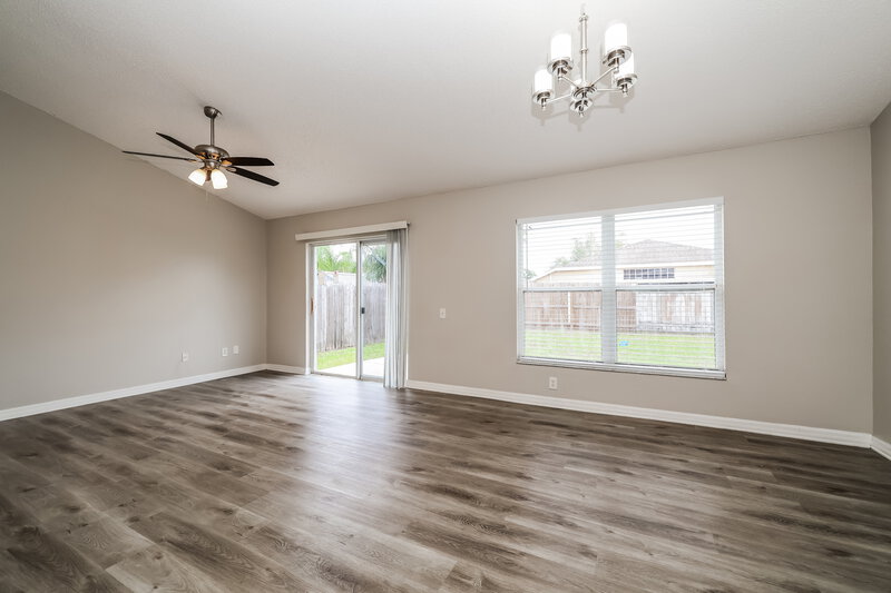 2,200/Mo, 12219 Dawn Vista Dr Riverview, FL 33578 Dining Room View
