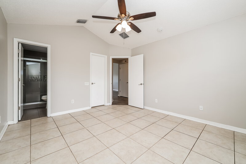 2,200/Mo, 12219 Dawn Vista Dr Riverview, FL 33578 Main Bedroom View 2