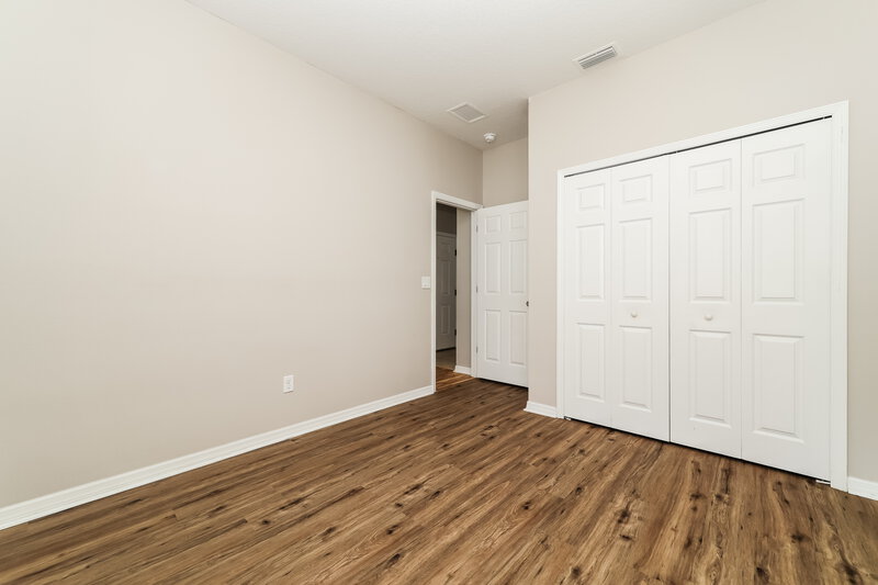 2,120/Mo, 1807 Bonita Bluff Ct Ruskin, FL 33570 Bedroom View 4
