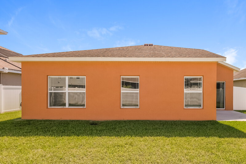 2,120/Mo, 1807 Bonita Bluff Ct Ruskin, FL 33570 Rear View
