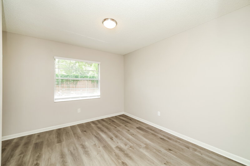 2,200/Mo, 1828 Craven Drive Seffner, FL 33584 Bedroom View 2