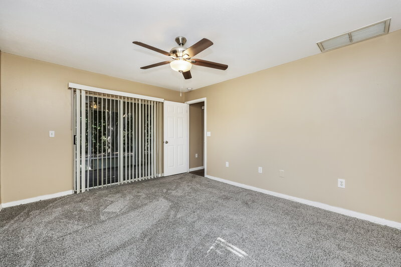 1,985/Mo, 4807 Weasel Dr New Port Richey, FL 34653 Main Bedroom View 2