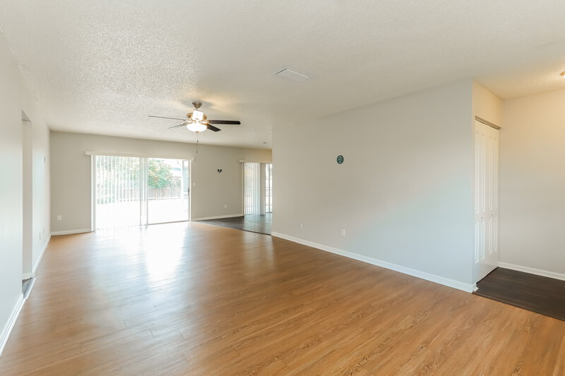 1,850/Mo, 4513 Bromley Avenue Spring Hill, FL 34609 Living Room View