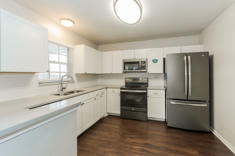 1,850/Mo, 4513 Bromley Avenue Spring Hill, FL 34609 Kitchen View