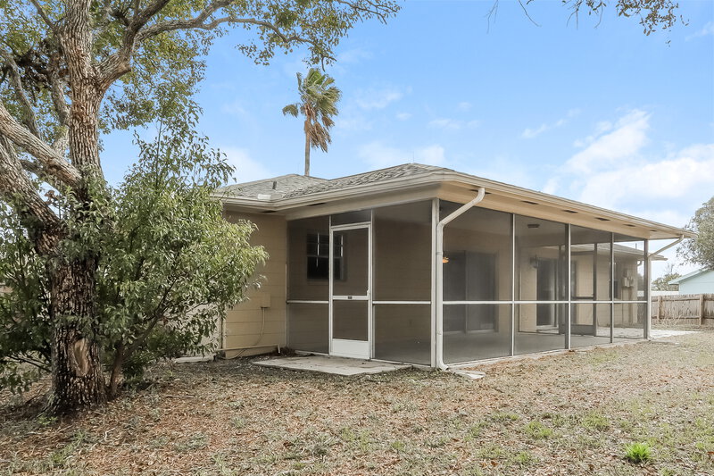 1,850/Mo, 4513 Bromley Avenue Spring Hill, FL 34609 Rear View