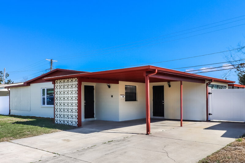 4,220/Mo, 5615 Larimer Dr Tampa, FL 33615 Front View