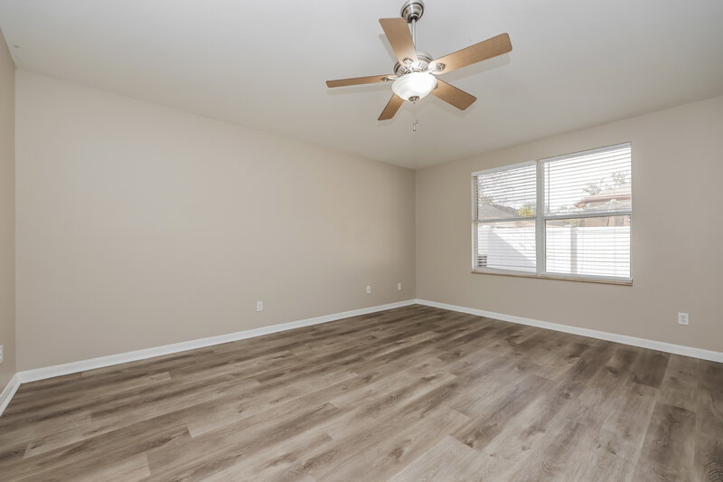 2,240/Mo, 510 Caribe Ridge Way Ruskin, FL 33570 Bedroom View