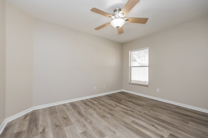 2,240/Mo, 510 Caribe Ridge Way Ruskin, FL 33570 Bedroom View 2