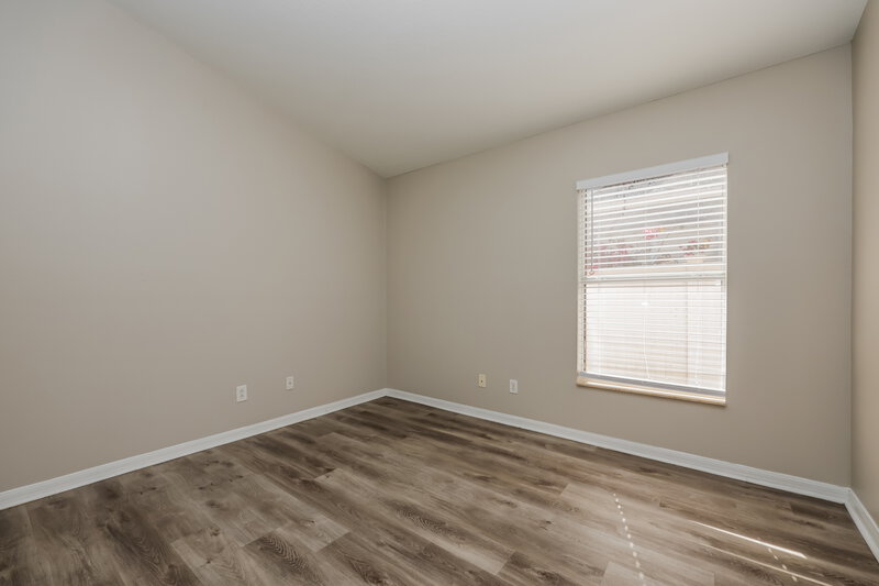 2,240/Mo, 510 Caribe Ridge Way Ruskin, FL 33570 Bedroom View 3