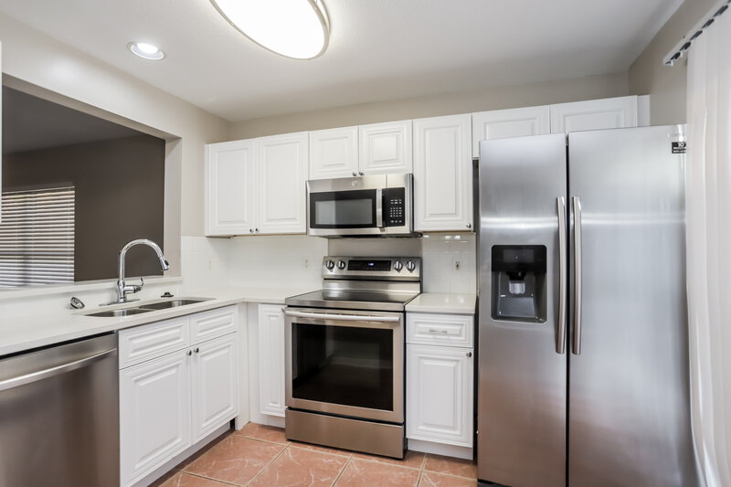3,800/Mo, 8554 Hawbuck St Trinity, FL 34655 Kitchen View