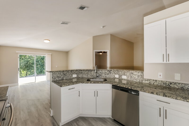2,335/Mo, 807 Rocky Mountain Court Valrico, FL 33594 Kitchen View 2