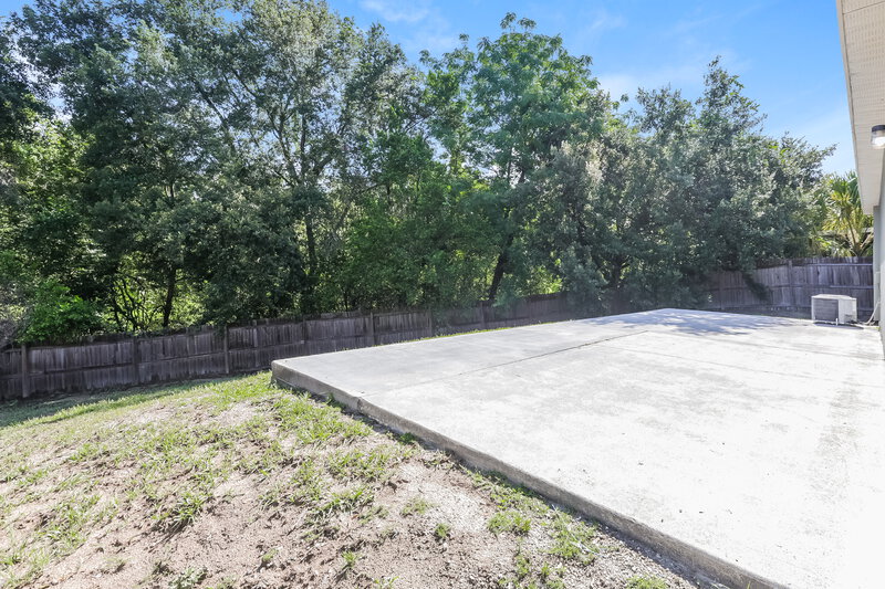 2,335/Mo, 807 Rocky Mountain Court Valrico, FL 33594 Backyard View