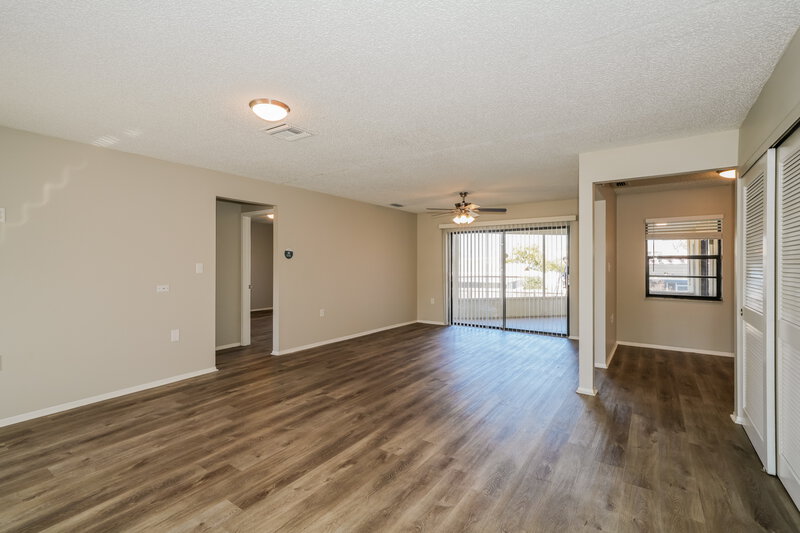 2,155/Mo, 6917 Bramblewood Dr Port Richey, FL 34668 Living Room View