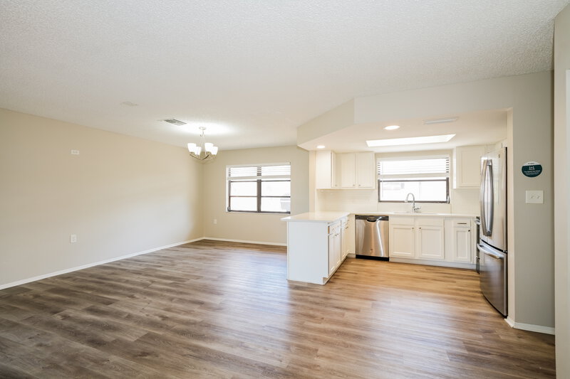 2,155/Mo, 6917 Bramblewood Dr Port Richey, FL 34668 Kitchen View 2
