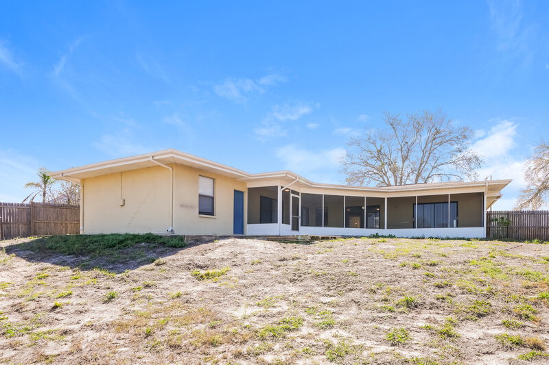 2,155/Mo, 6917 Bramblewood Dr Port Richey, FL 34668 Rear View
