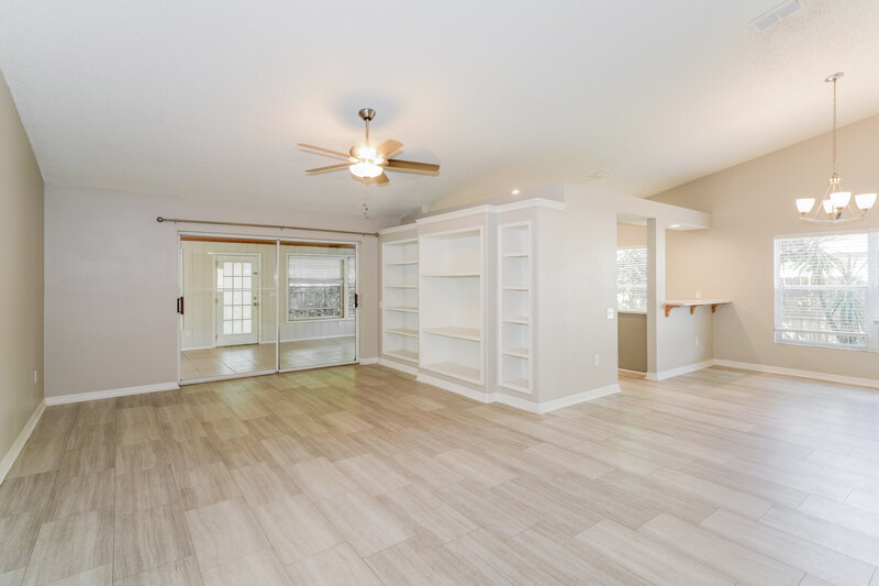 2,280/Mo, 26808 Haverhill Dr Lutz, FL 33559 Living Room View