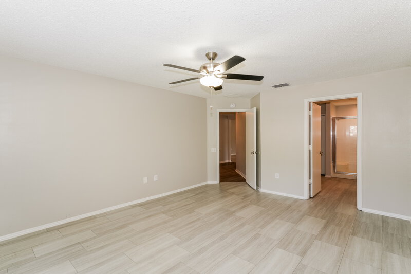 2,280/Mo, 26808 Haverhill Dr Lutz, FL 33559 Main Bedroom View 2