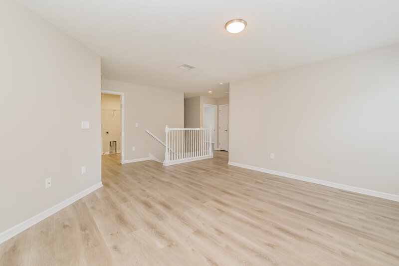 3,900/Mo, 5729 Sweet William Ter Land O Lakes, FL 34639 Loft View