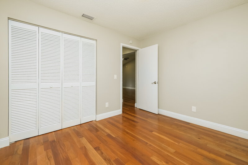 2,380/Mo, 2016 Lori Ann St Brandon, FL 33510 Bedroom View 2
