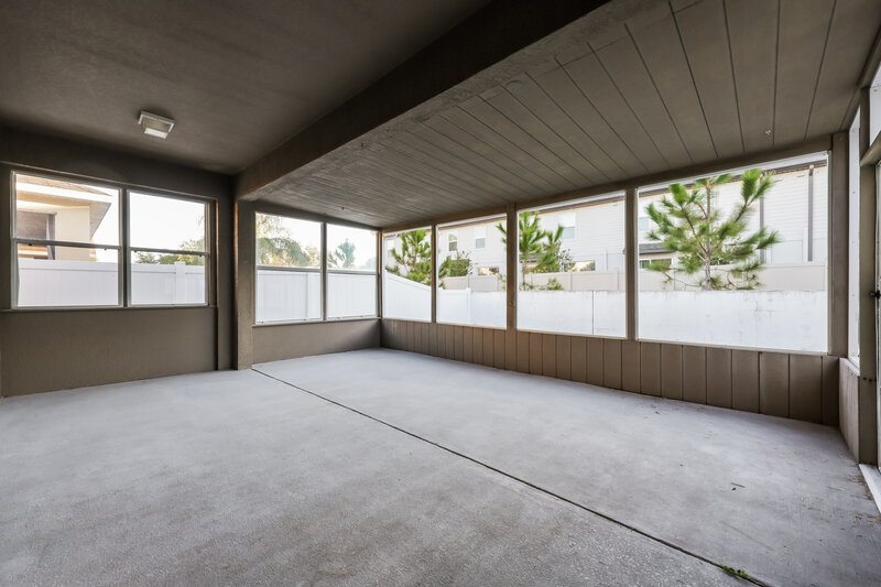 2,240/Mo, 8610 Sandy Plains Dr Riverview, FL 33578 Sun Room View