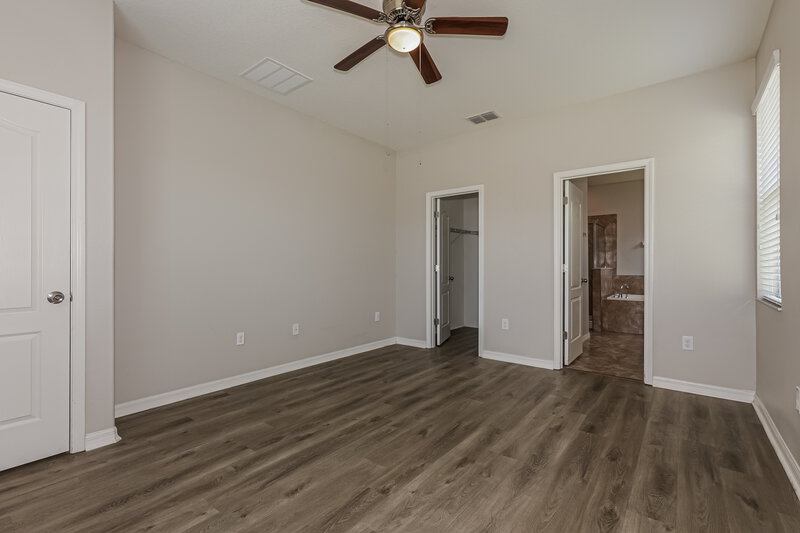 2,195/Mo, 2458 Dovesong Trace Dr Ruskin, FL 33570 Main Bedroom View 2