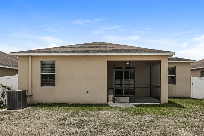2,195/Mo, 2458 Dovesong Trace Dr Ruskin, FL 33570 Rear View