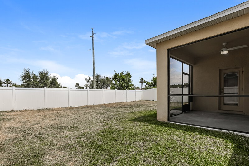 2,195/Mo, 2458 Dovesong Trace Dr Ruskin, FL 33570 Rear View 2