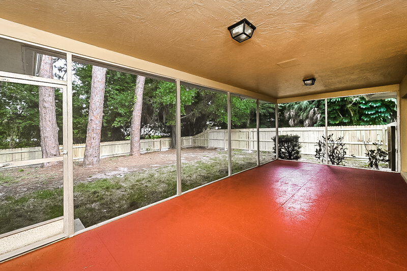 0/Mo, 6980 Dr Martin Luther King Jr St S St. Petersburg, FL 33705 Sun Room View