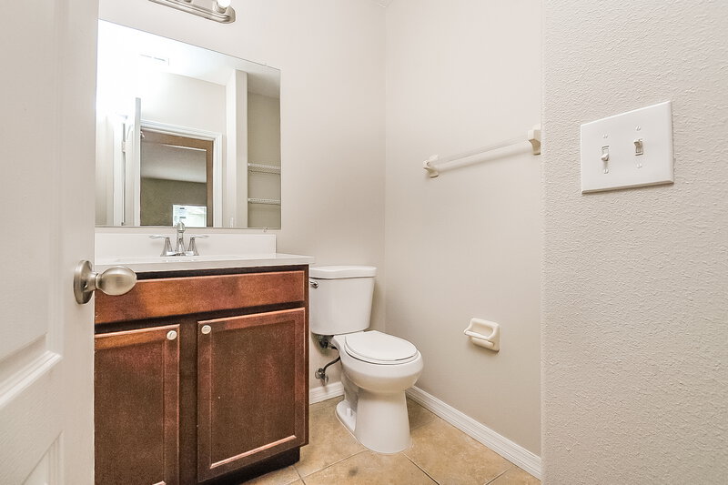 2,605/Mo, 1419 Tahoe Springs Ct Ruskin, FL 33570 Bathroom View 3