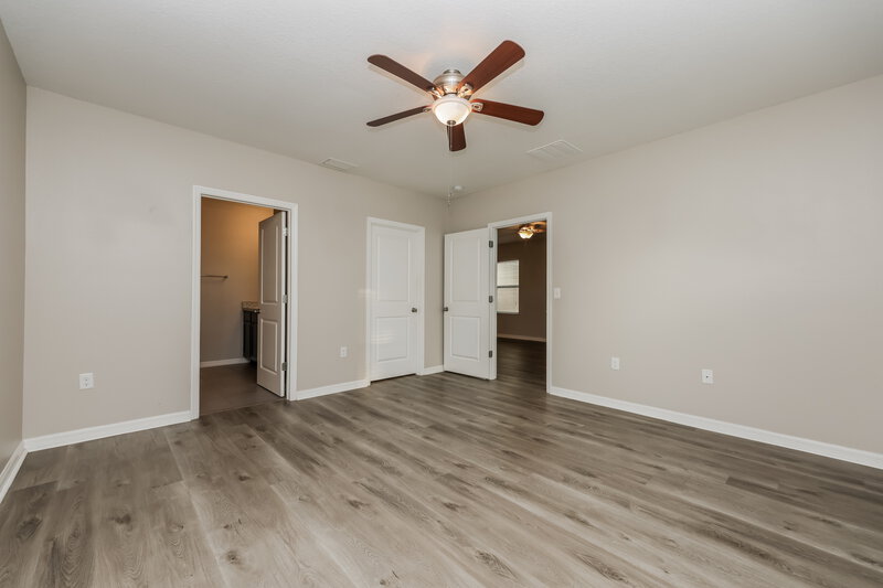 1,860/Mo, 10125 Geese Trail Circle Sun City Center, FL 33573 Main Bedroom View 2