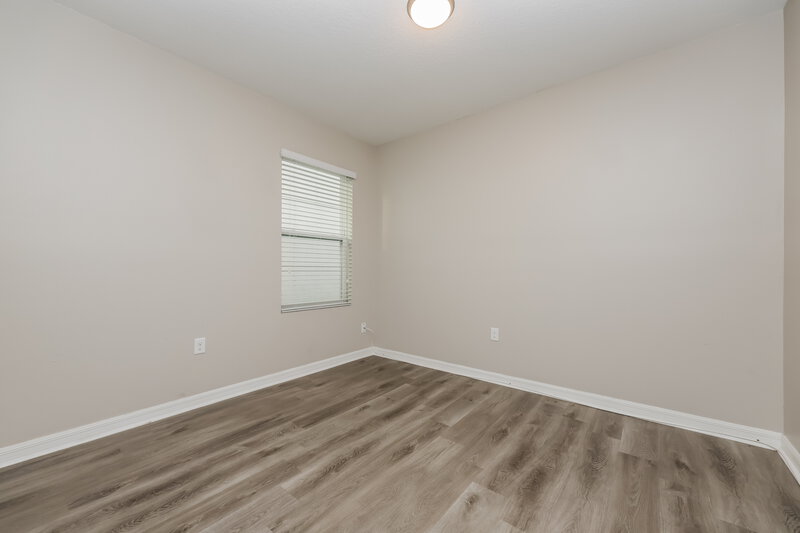 1,860/Mo, 10125 Geese Trail Circle Sun City Center, FL 33573 Bedroom View