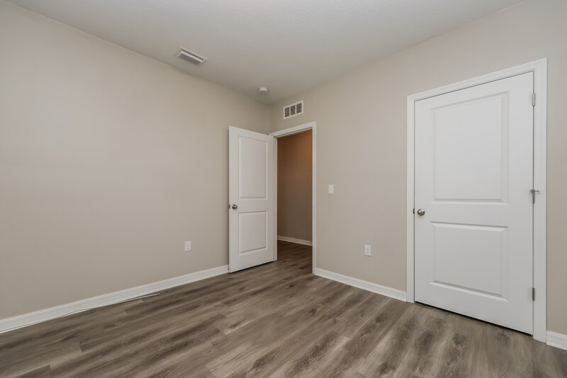 1,860/Mo, 10125 Geese Trail Circle Sun City Center, FL 33573 Bedroom View 2