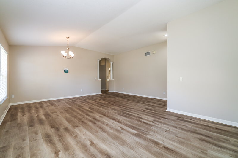 2,495/Mo, 8217 Water Tower Dr Tampa, FL 33619 Living Room View