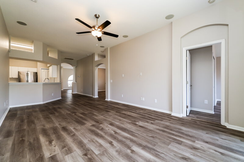 2,495/Mo, 8217 Water Tower Dr Tampa, FL 33619 Living Room View 3