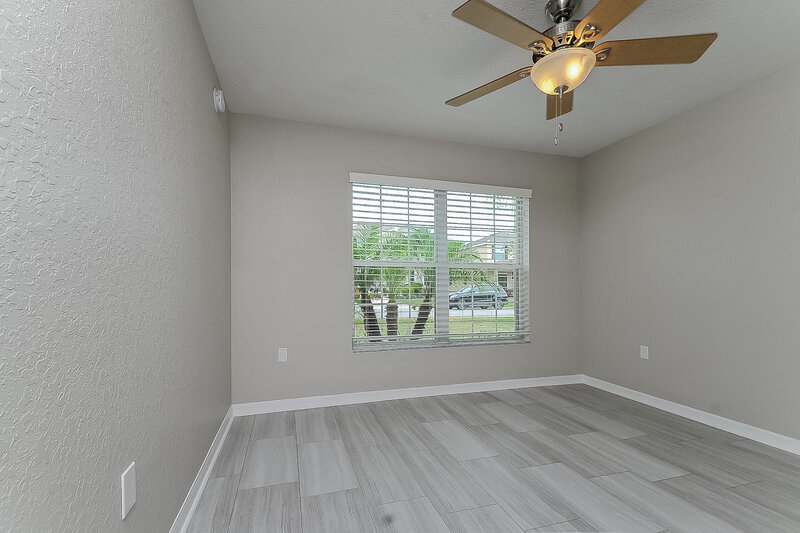2,130/Mo, 6111 Evansbrook Dr Zephyrhills, FL 33541 Bedroom View 3