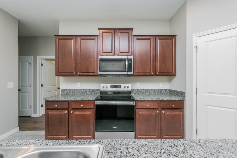 2,355/Mo, 1616 Climbing Dayflower Dr Ruskin, FL 33570 Kitchen View 3