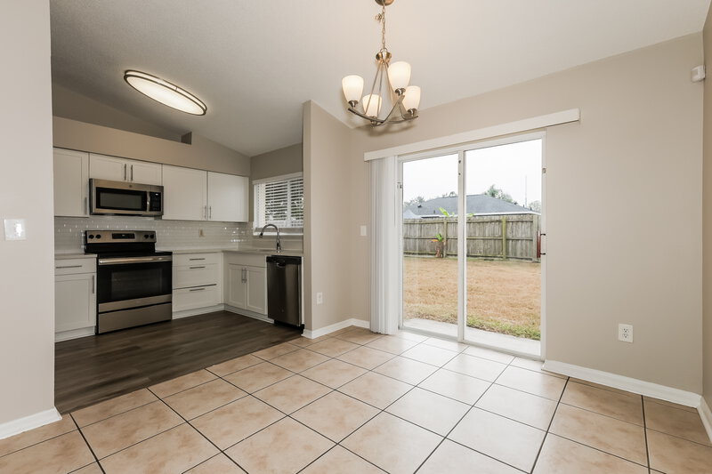 1,975/Mo, 1515 Birchstone Ave Brandon, FL 33511 Dining Room View