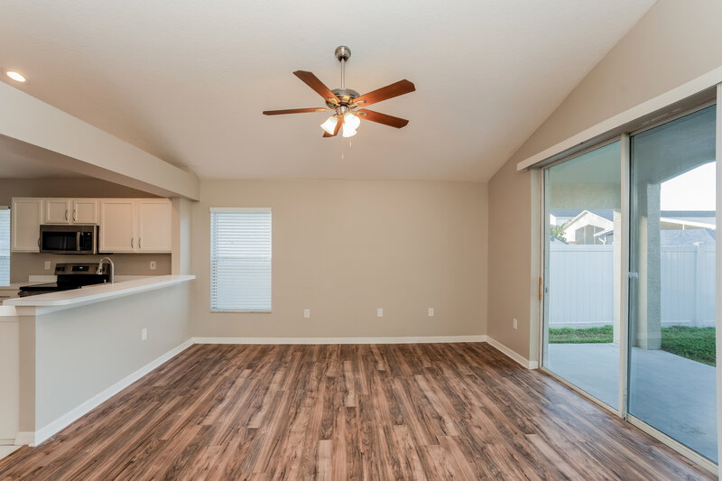 2,020/Mo, 1010 Cristelle Jean Dr Ruskin, FL 33570 Floorplan View 2