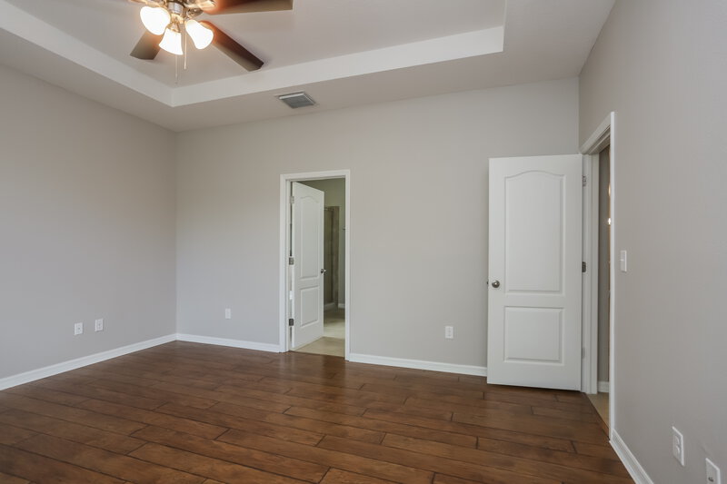 2,110/Mo, 11421 Warren Oaks Pl Riverview, FL 33578 Main Bedroom View