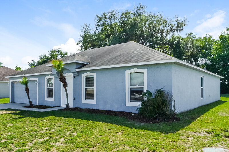 2,145/Mo, 3830 Sleepy Hill Oaks Loop Lakeland, FL 33810 Front View