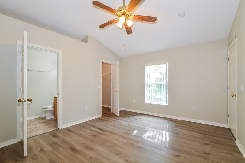 2,145/Mo, 3830 Sleepy Hill Oaks Loop Lakeland, FL 33810 Main Bedroom View 2